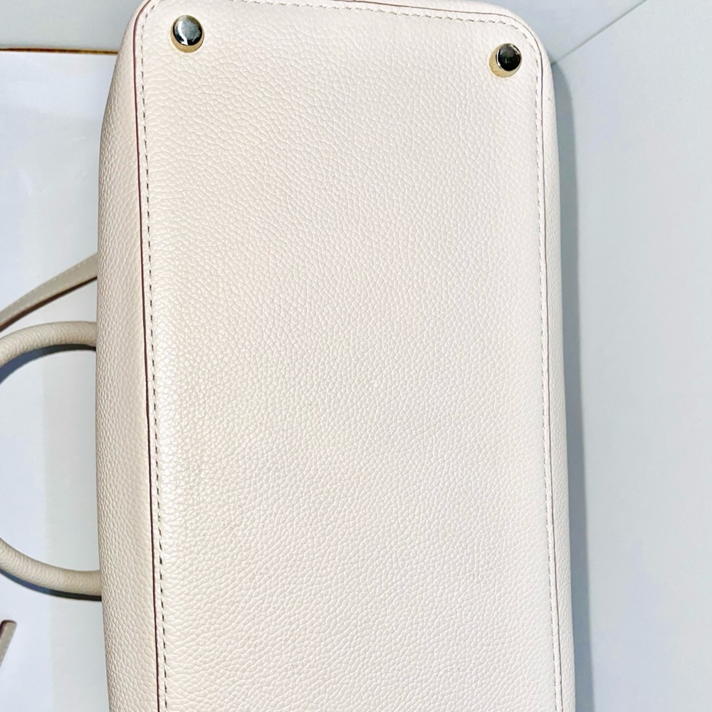KATE SPADE NEW YORK — LARCHMONT AVENUE EVANGELIE SATCHEL BAG, SOFT LIMESTONE - Picture 12 of 13